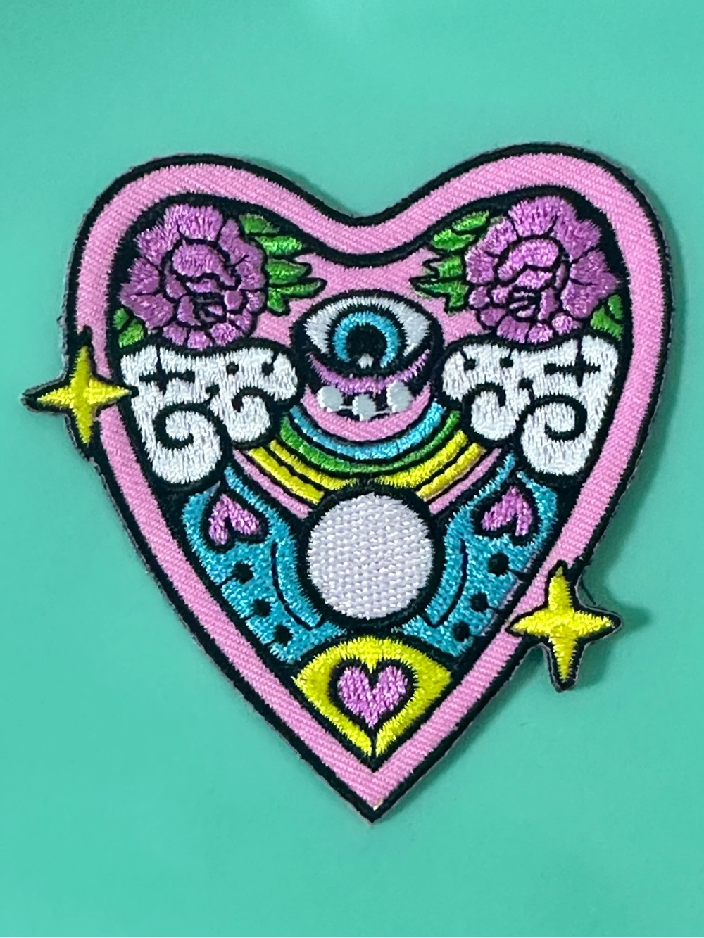New Embroidered Heart Iron-On Patch Rainbow Floral Gothic Tattoo Style Appliqué